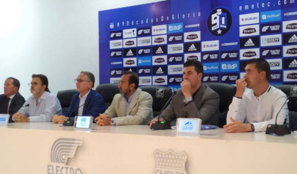 Rescalvo: &quot;Este club exige estar al máximo nivel&quot;