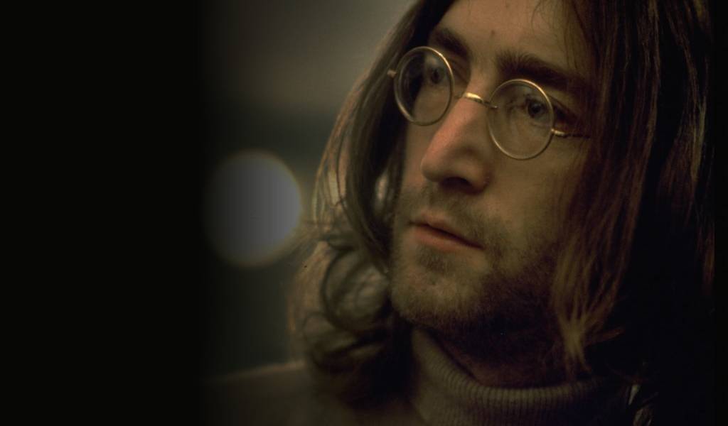 Mechón del cabello de John Lennon se subasta en 35.000 dólares