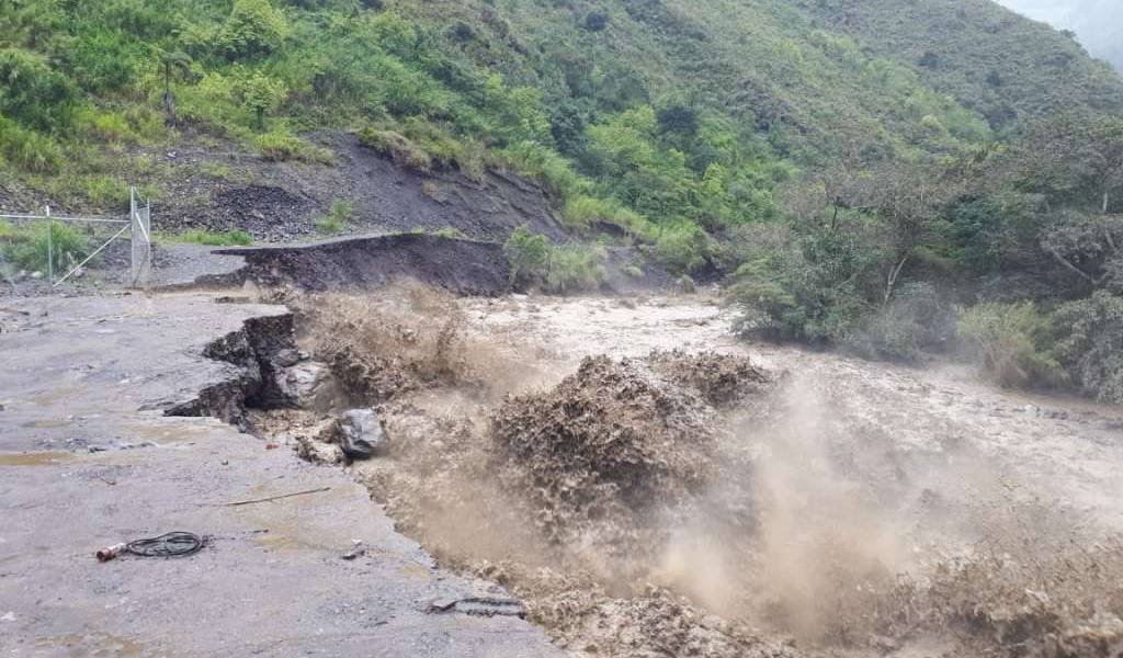 Cierre de vías por intensas lluvias en provincias de la Sierra y Amazonía