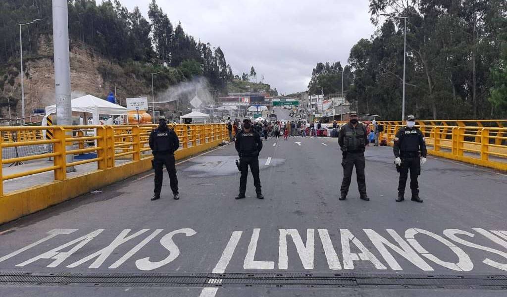Ecuador y Colombia analizan corredor humanitario por migrantes venezolanos