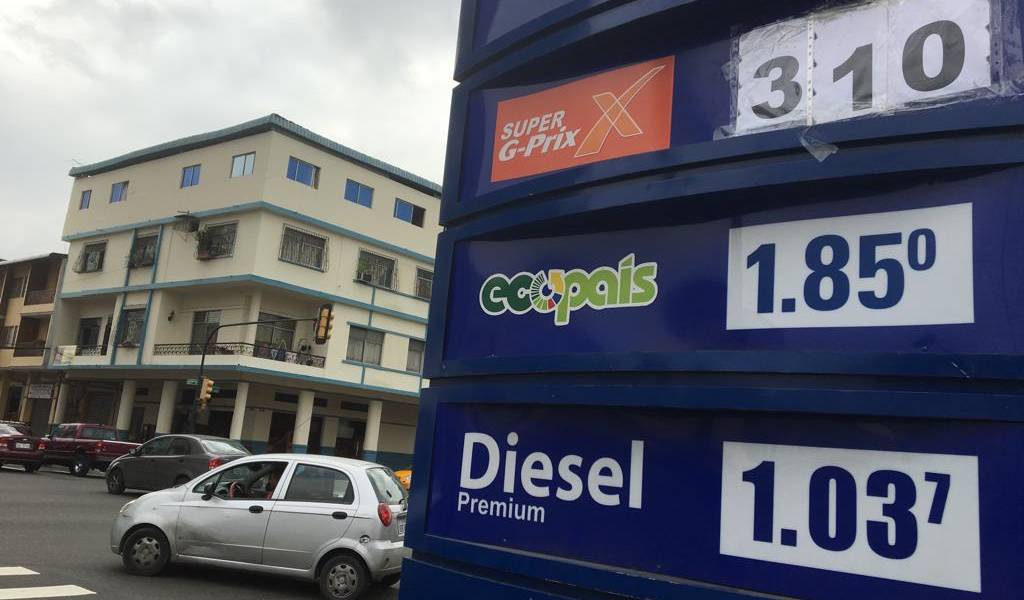 Precio de la gasolina Súper subió de $2.98 a $3.10