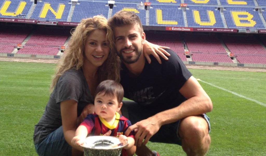 Shakira y su hijo, Milan, celebraron juntos el último título conseguido por Piqué