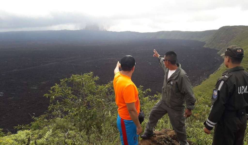 Se reinicia proceso eruptivo de volcán en Galápagos