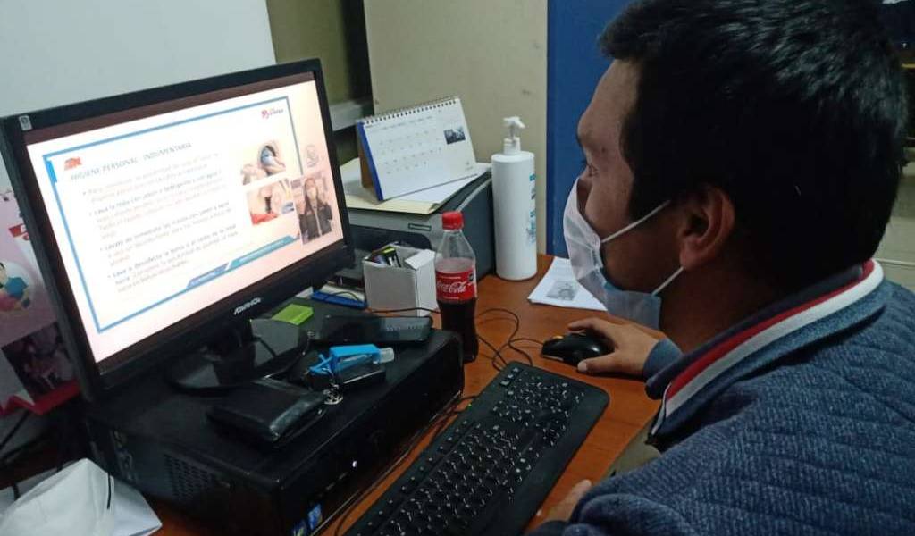 165 mil docentes fiscales vuelven al trabajo presencial desde enero