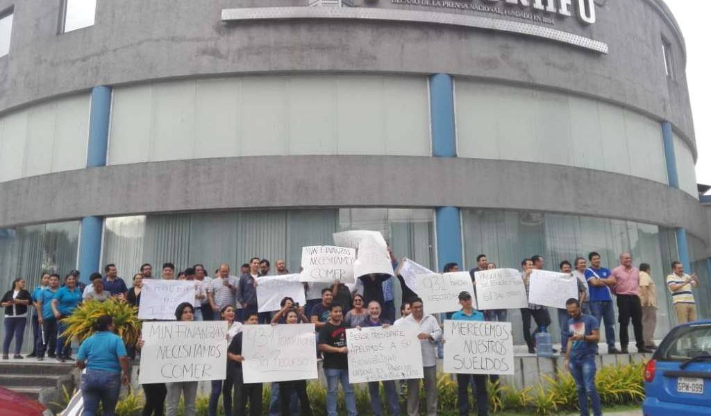 Empleados de El Telégrafo denuncian deuda salarial