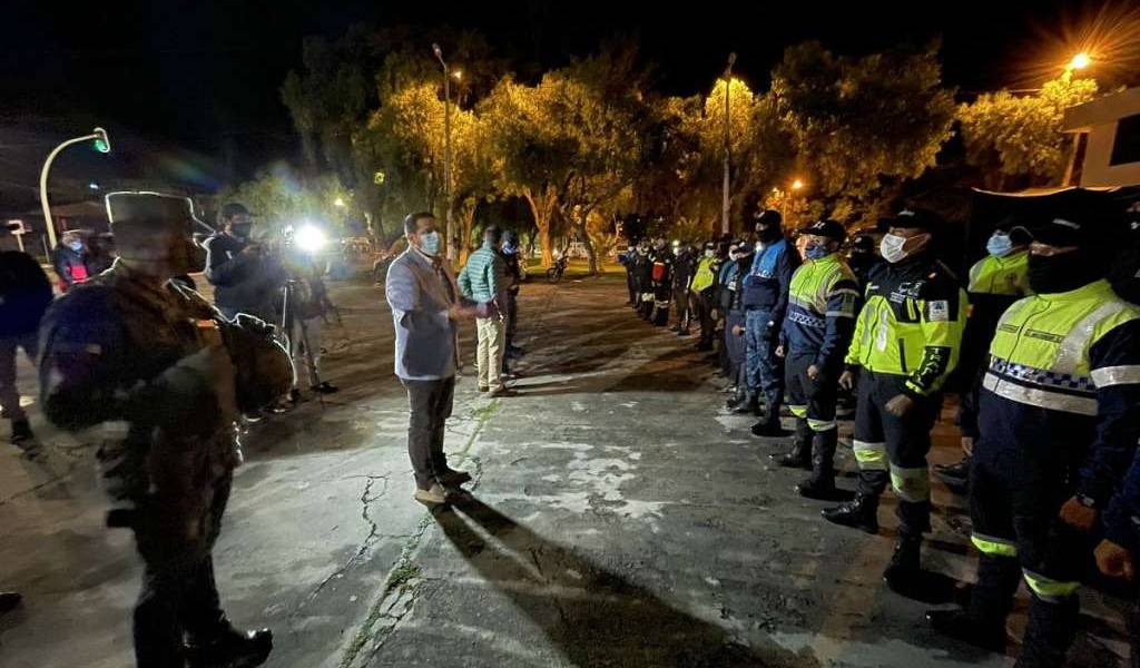 Ibarra impone nuevas medidas contra el COVID-19