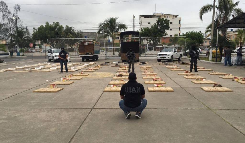 La Policía investiga más de 100 sellos impresos en cargamentos de droga