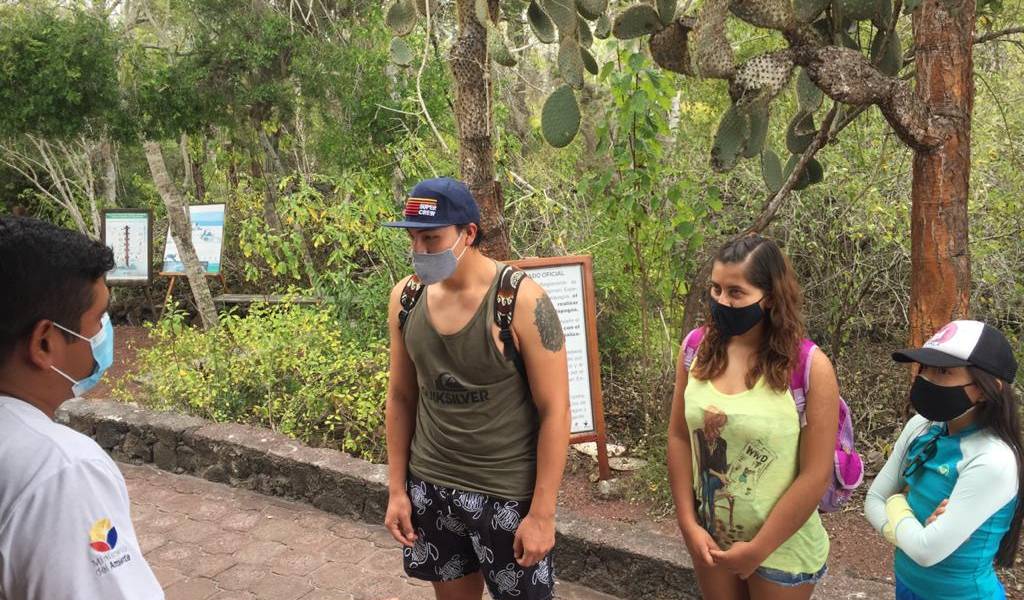 Emiten nuevo protocolo para ingreso de turistas a Galápagos