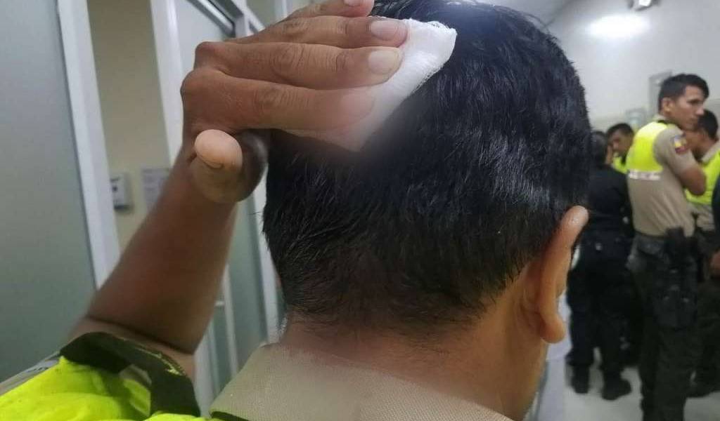 40 policías agredidos dentro de la cárcel de Portoviejo