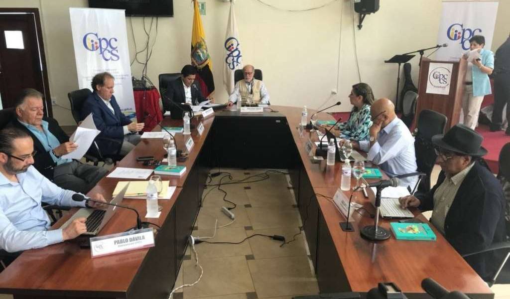 Se suspende resolución del Consejo transitorio sobre CJ