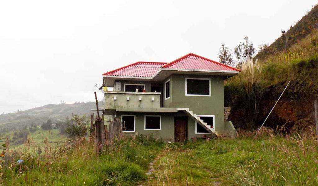 Más de 200 ecuatorianos del Austro migraron a EEUU