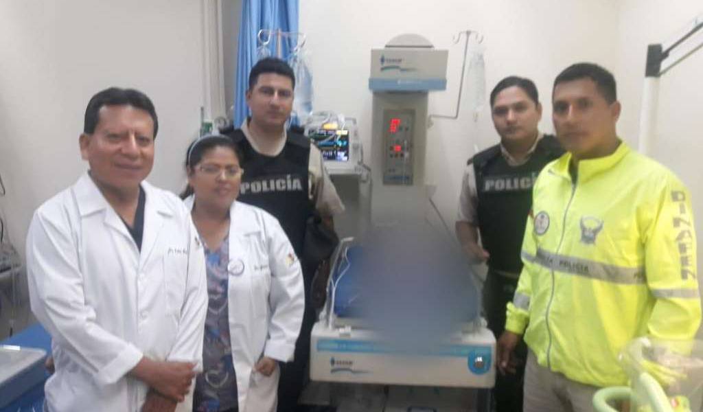 Bebé abandonado en Guayaquil permanece estable