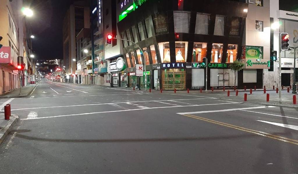 Doce detenidos por incumplir toque de queda en Ecuador