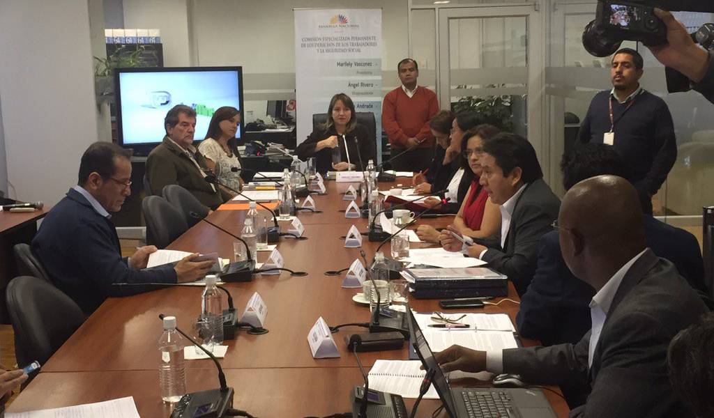 Aprueban informe para segundo debate de reformas a seguridad social de FF.AA.