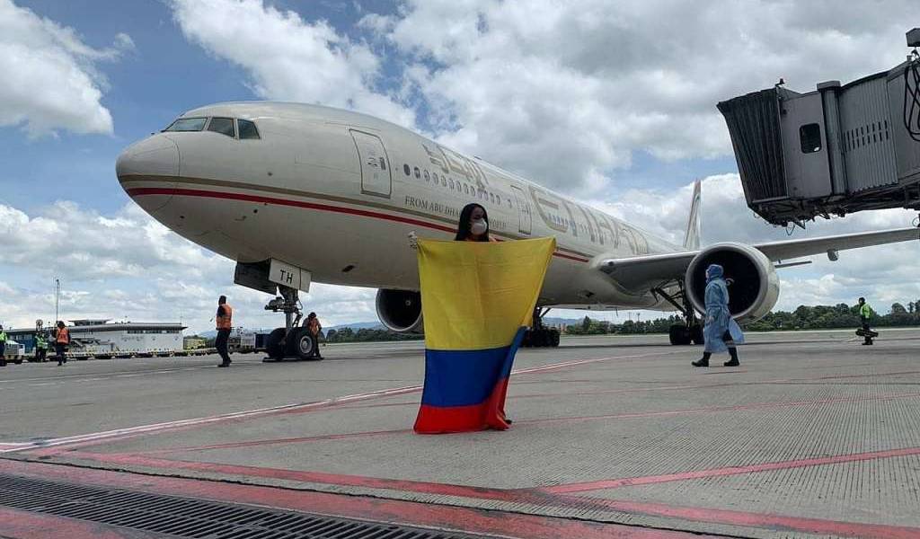 Colombia prolonga cuarentena y no reanudará vuelos internacionales hasta septiembre