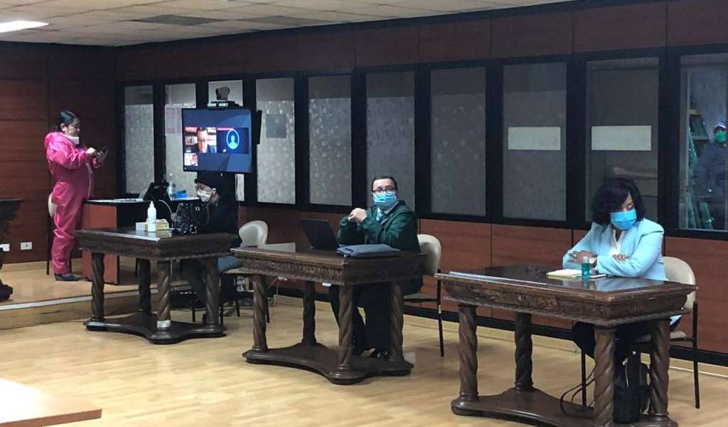 Dictan medidas alternativas para la exsecretaria del Servicio de Gestión de Riesgos (SGR), Alexandra Ocles