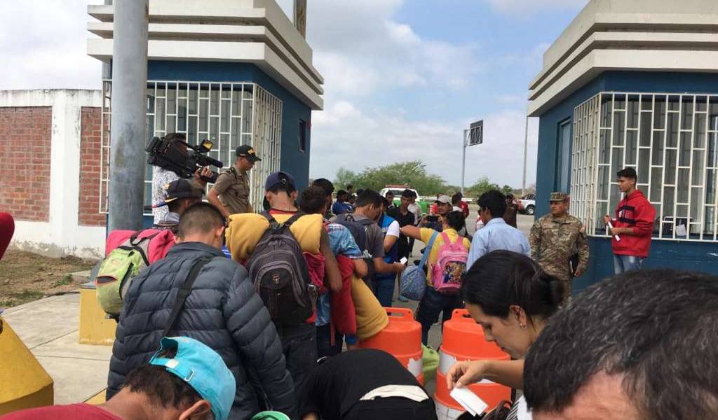 Venezolanos en &quot;situación vulnerable&quot; entrarán a Perú