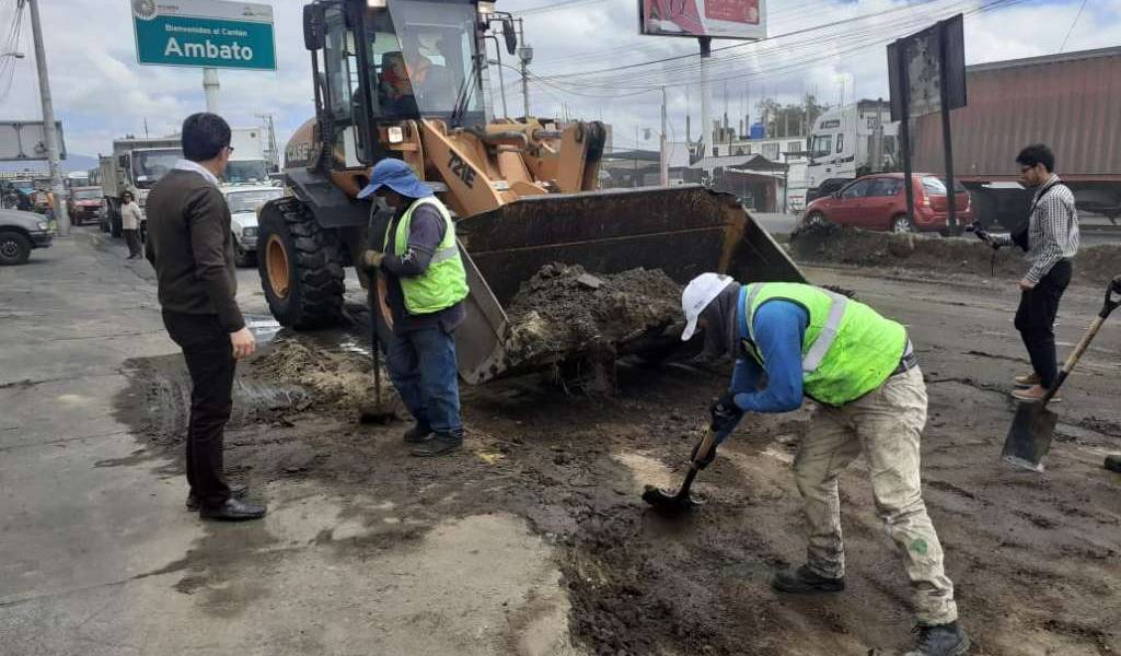 Ambato analiza estrategias para reponerse tras 11 días de paro