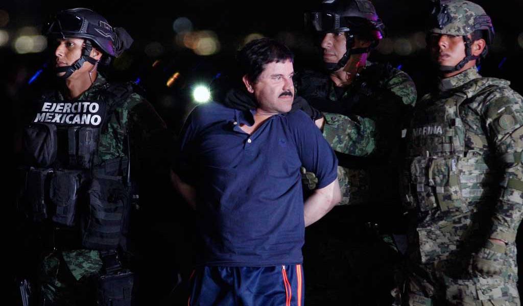Autoridades trasladan al &#039;Chapo&#039; a penal fronterizo con Estados Unidos