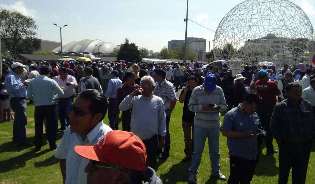 Taxistas en Quito piden eliminación de las aplicaciones