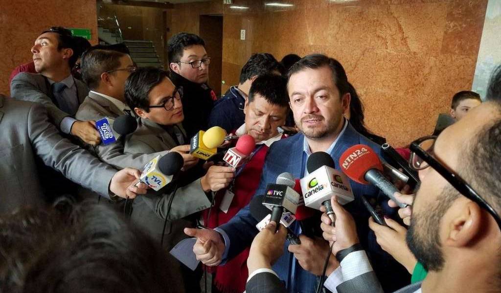 Legisladores estarían pidiendo a asesores parte de su sueldo