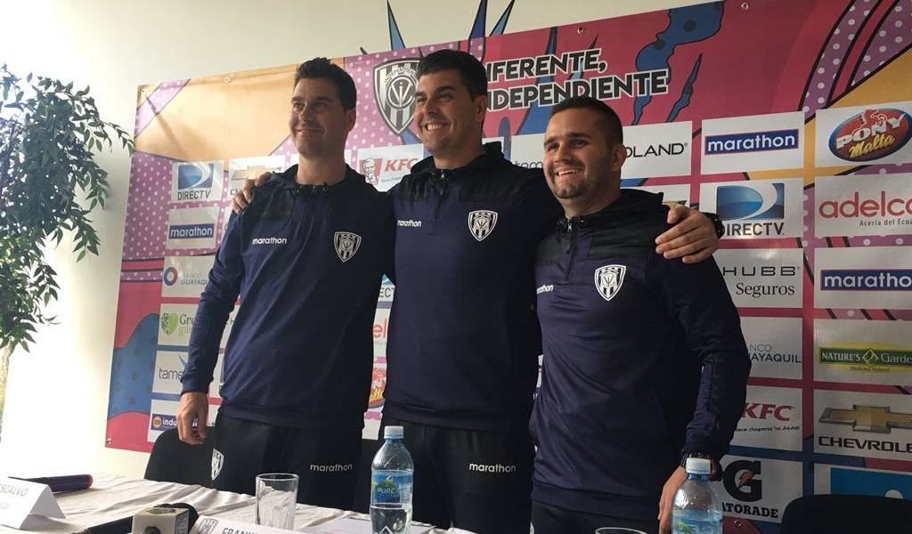 Independiente del Valle presentó a su nuevo cuerpo técnico