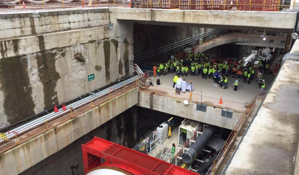 Excavadora del metro de Quito llega al centro histórico