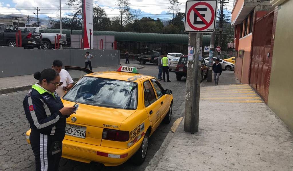 Sanciones por incumplir &quot;Hoy no circula&quot; en Quito van desde los $59