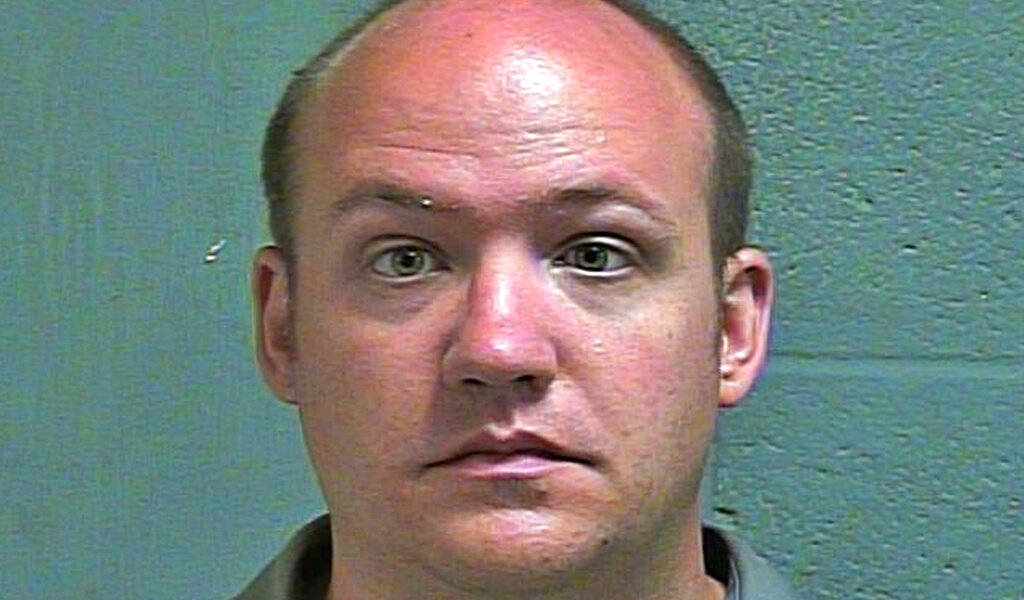 Hombre acusado de violar a niña en un local de comida en EEUU