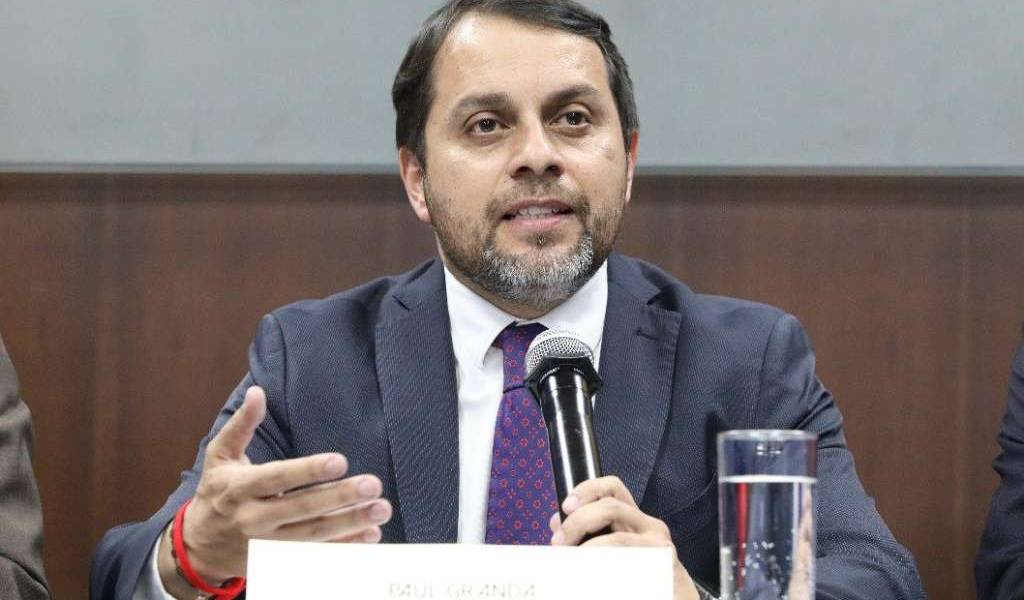 Paúl Granda renuncia al ministerio de Justicia