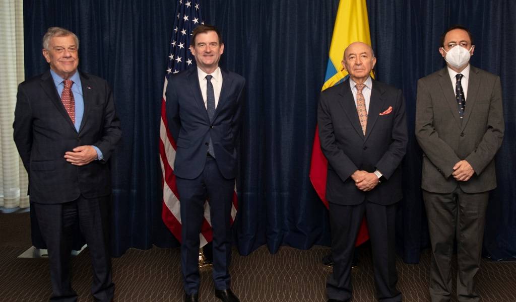 Ecuador y EE.UU. analizan reacercamiento en relaciones bilaterales