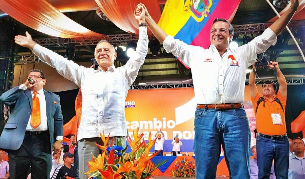 Moncayo y Jairala sellan su alianza en convención de Centro Democrático