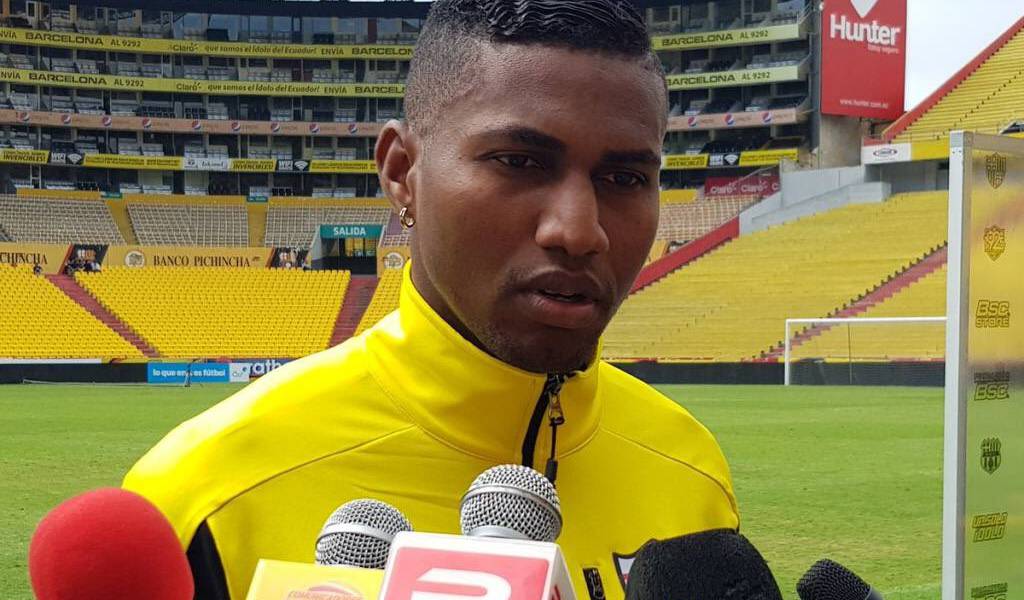 José Ayoví dice que le gustaría jugar en Liga de Quito