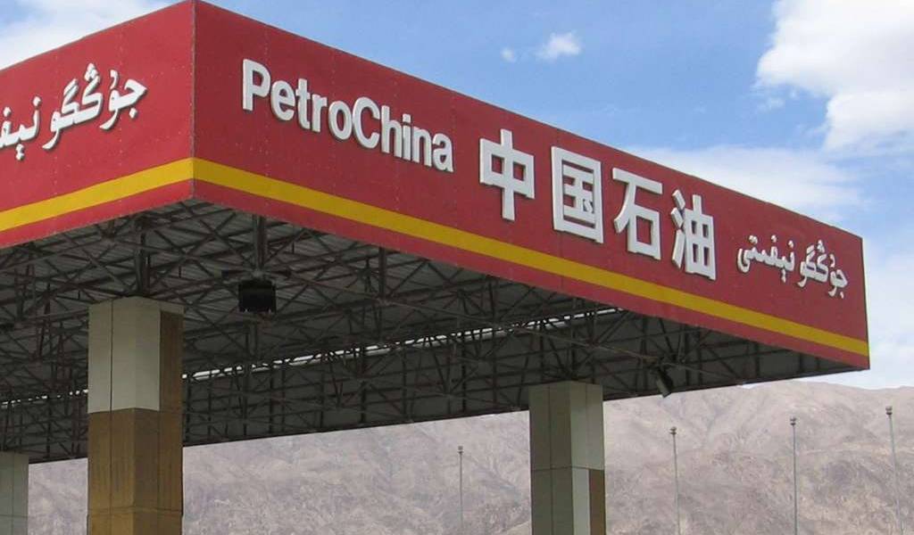 Fiscal viaja a China para investigar preventa petrolera