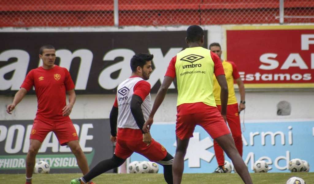 Aucas va con plantilla de juveniles ante Paranaense por la Sudamericana
