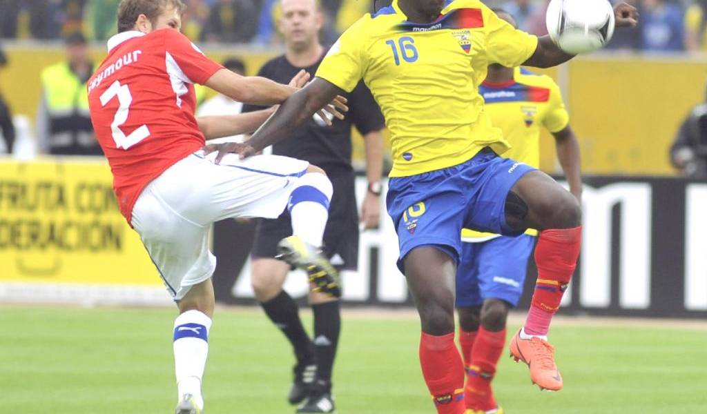 Jorge Sampaoli citó a 25 jugadores chilenos para el partido ante Ecuador