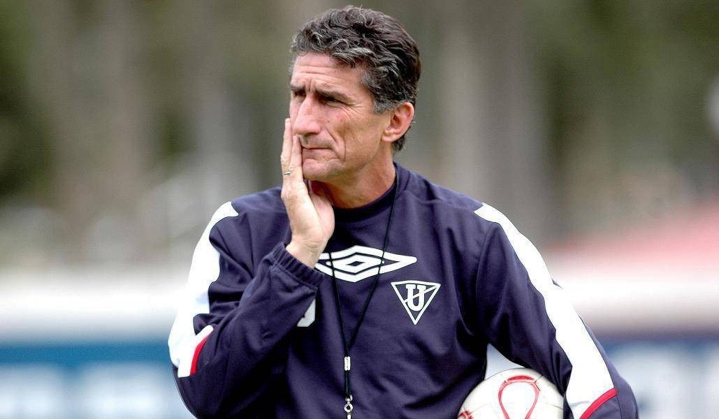 'Patón' Bauza sufre de demencia temporofrontal, asegura su hijo