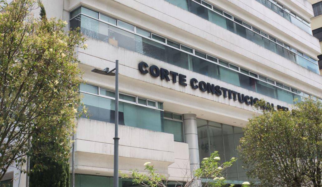 Corte Constitucional dice que propuesta de Asamblea Constituyente debe pasar por su filtro