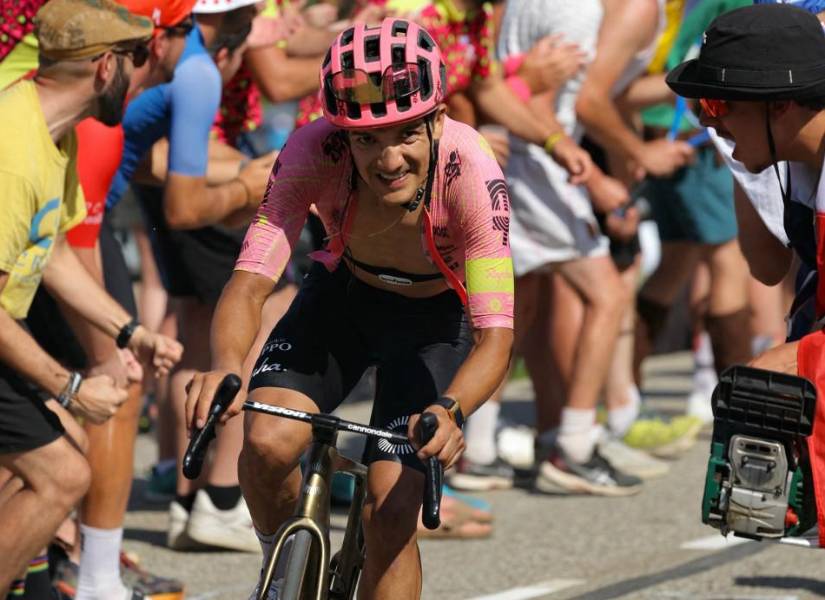 Richard Carapaz no cerró en una buena posición.
