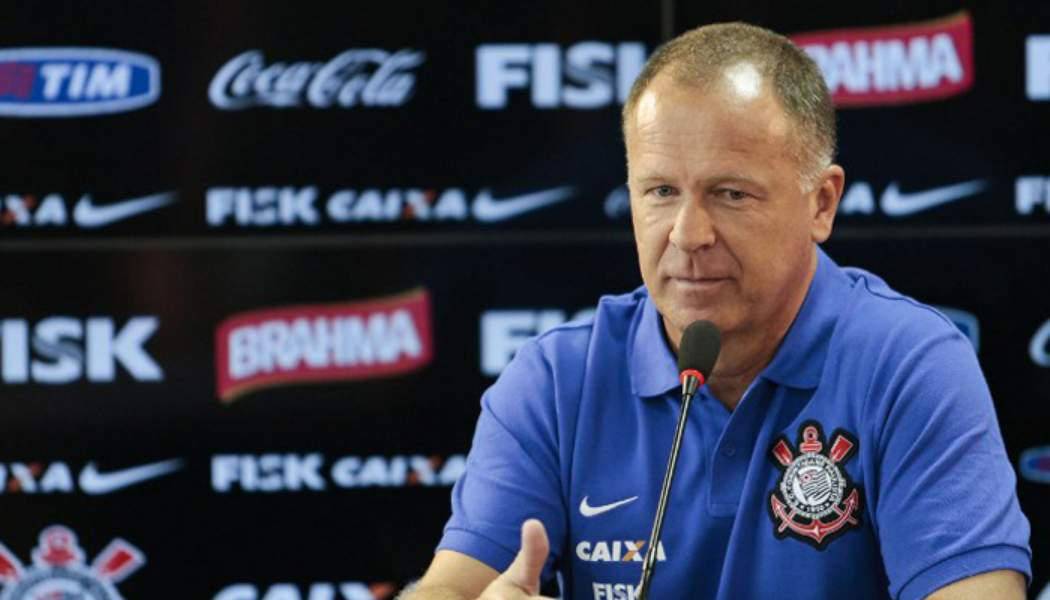 El entrenador del Corinthians, de Félix Torres y Diego Palacios, fue despedido