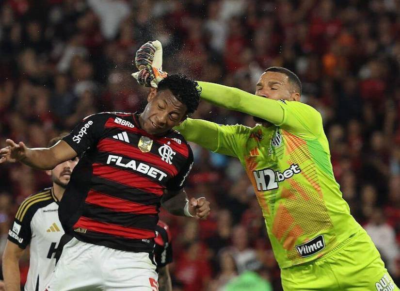 Gonzalo Plata en el partido ante el Atlético Mineiro de la Liga de Brasil