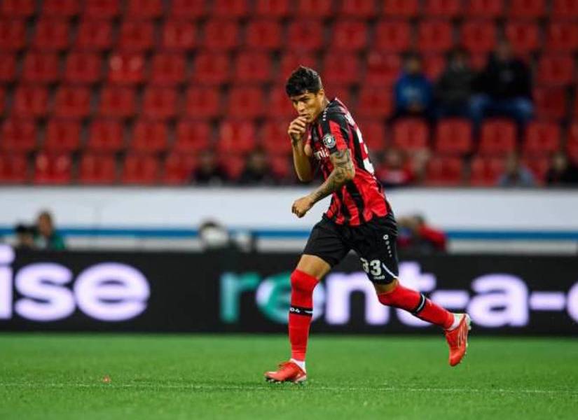 Bayer Leverkusen, de Piero Hincapié, jugará ante el Qarabag