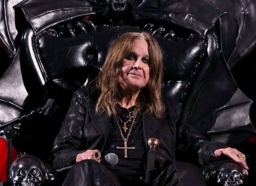 Ozzy Osbourne era conocido por su estilo excéntrico, pero a la vez único.