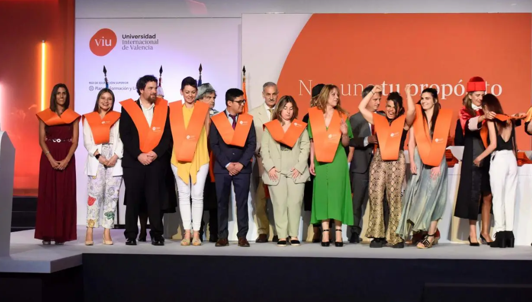 Universidad española ofrece a ecuatorianos 20 becas para estudios de maestría