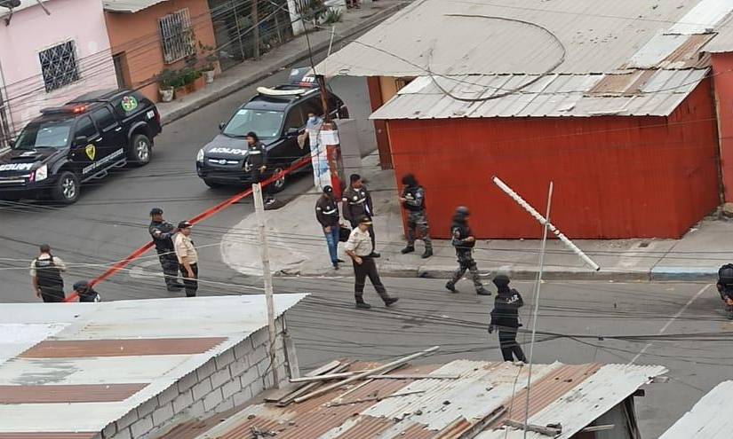 En medio de estado de excepción, policía halla más explosivos en Guayaquil