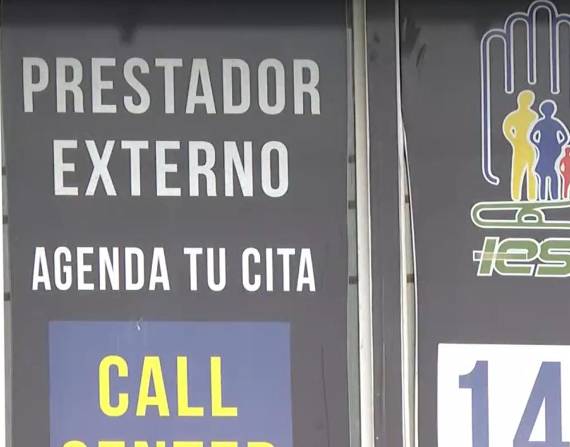 Cartel de un prestador de servicio del IESS.