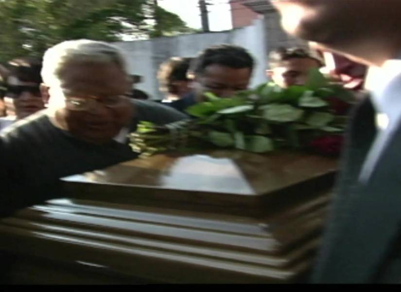 El 10 de marzo de 1999 falleció el pintor, escultor y muralista quiteño Oswaldo Guayasamín.