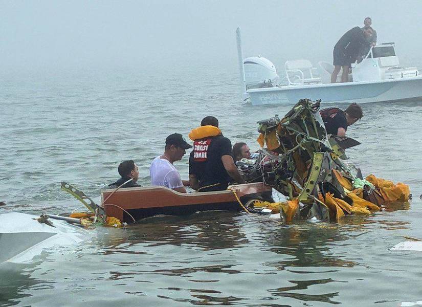 México: avión de la Marina cae en la bahía de Galveston durante traslado médico.