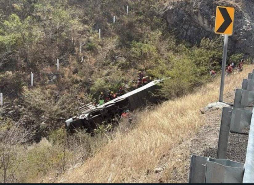 Accidente de bus en México dejo más de 10 muertos.