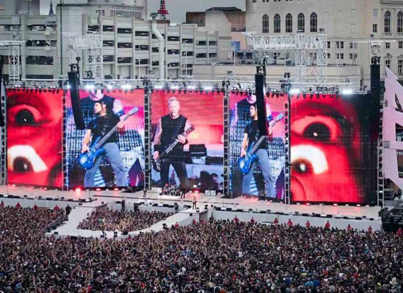 El escenario de Metallica en la gira europea de 2019.
